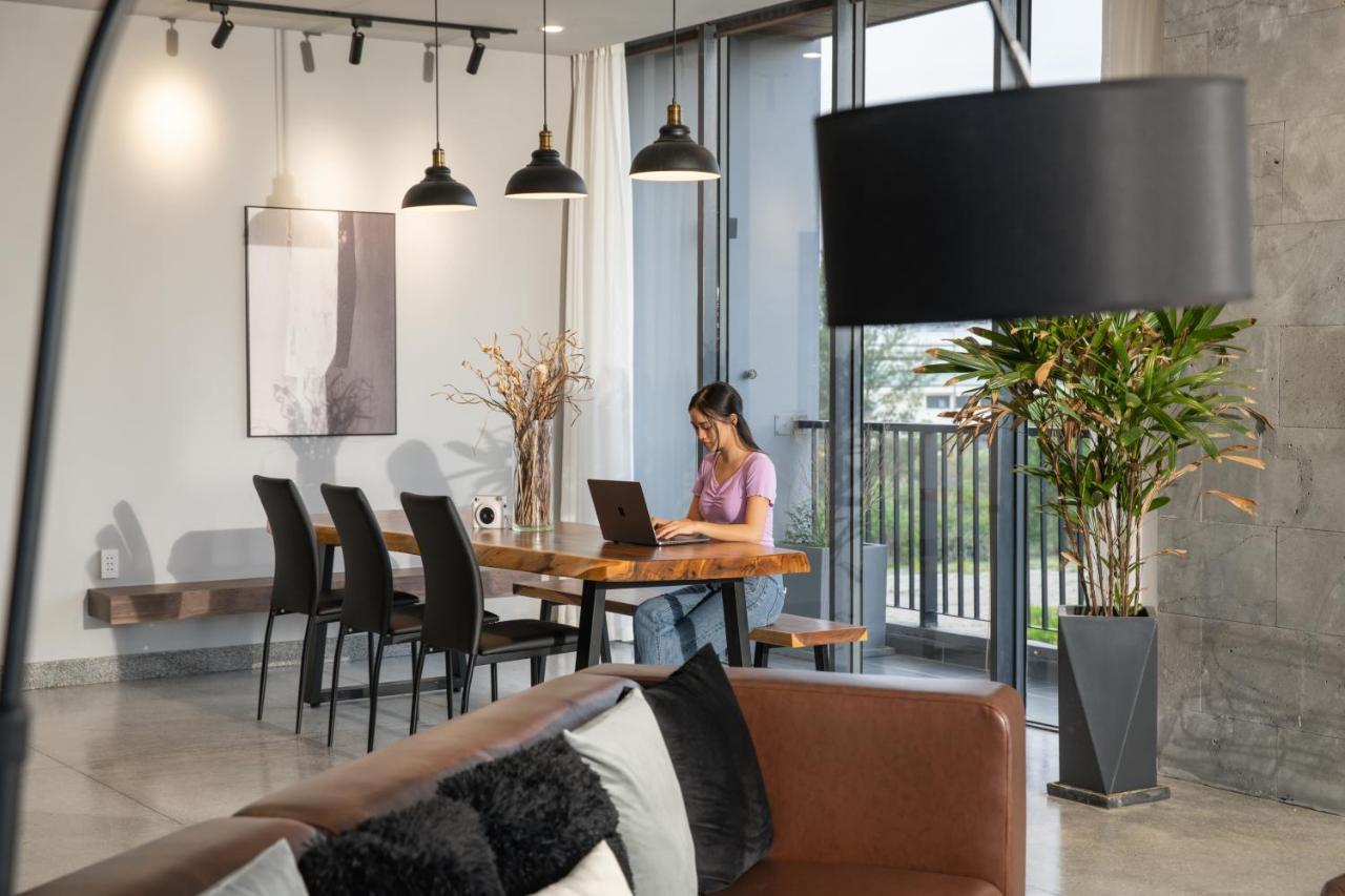The Sense Apartment - Modern, Near My An Beach Đà Nẵng Extérieur photo